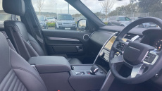 Land Rover Discovery 3.0 D300 Dynamic SE 5dr Auto Diesel Station Wagon